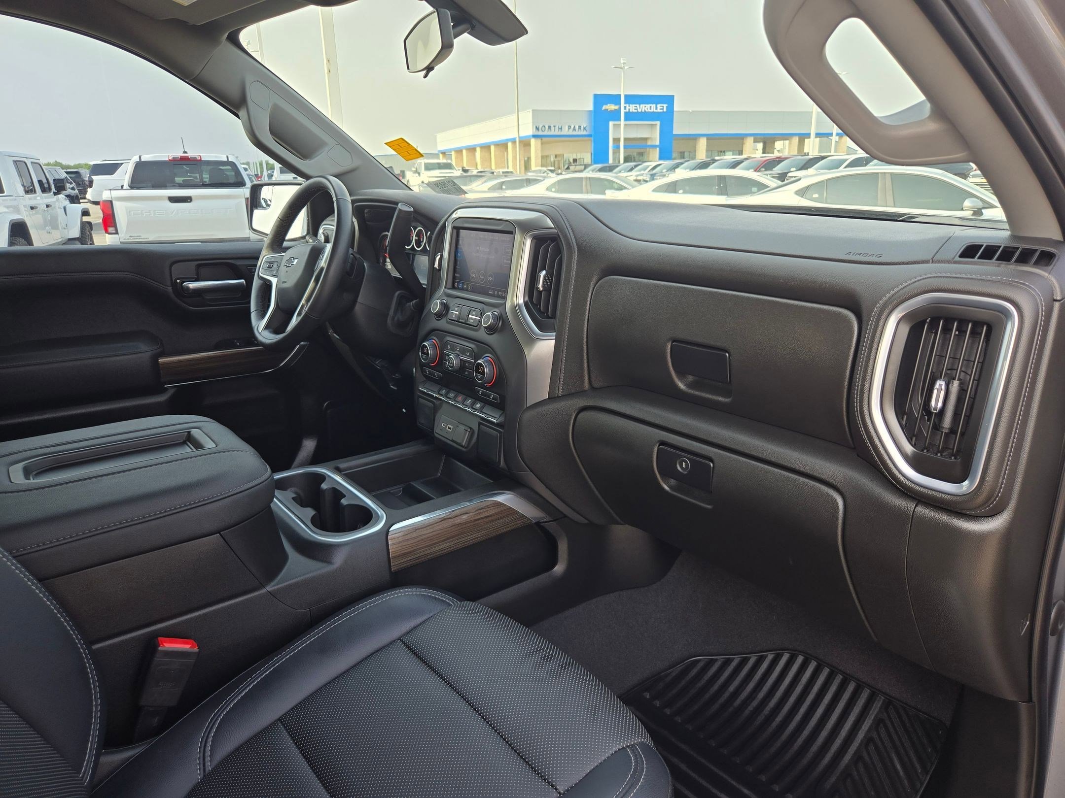 Used 2022 Chevrolet Silverado 1500 RST RWD image 25