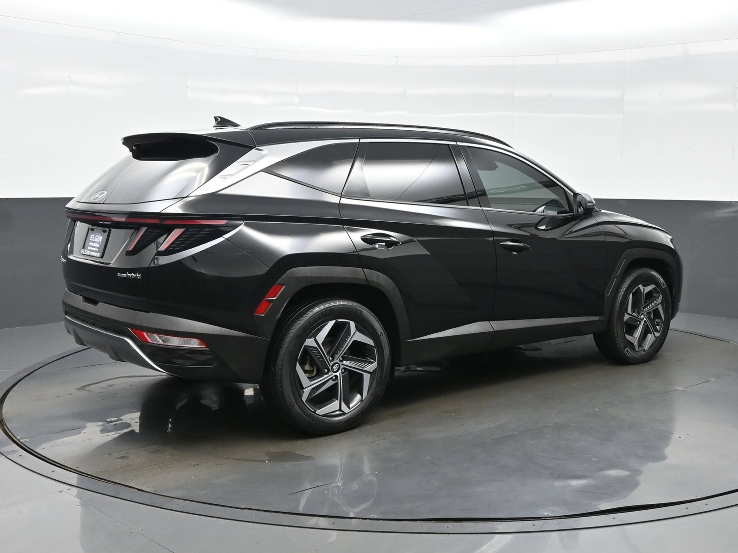 Certified 2023 Hyundai Tucson Limited AWD/4WD image 6