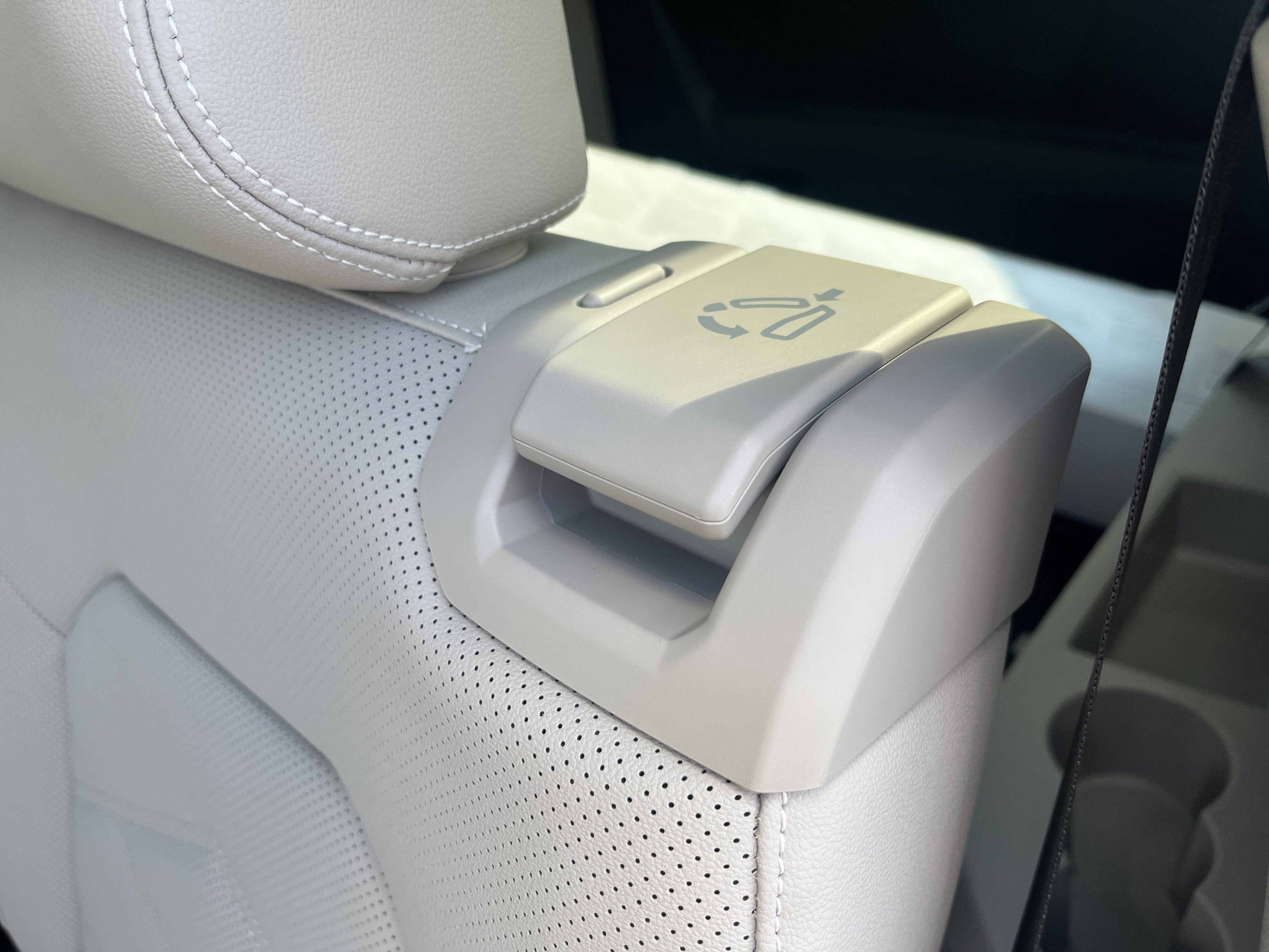 New 2026 Volkswagen Atlas SE image 19