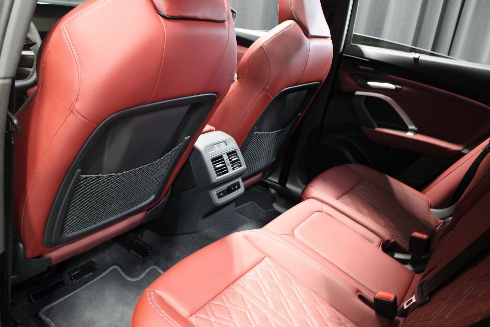 Used 2025 Audi SQ5 Prestige image 6