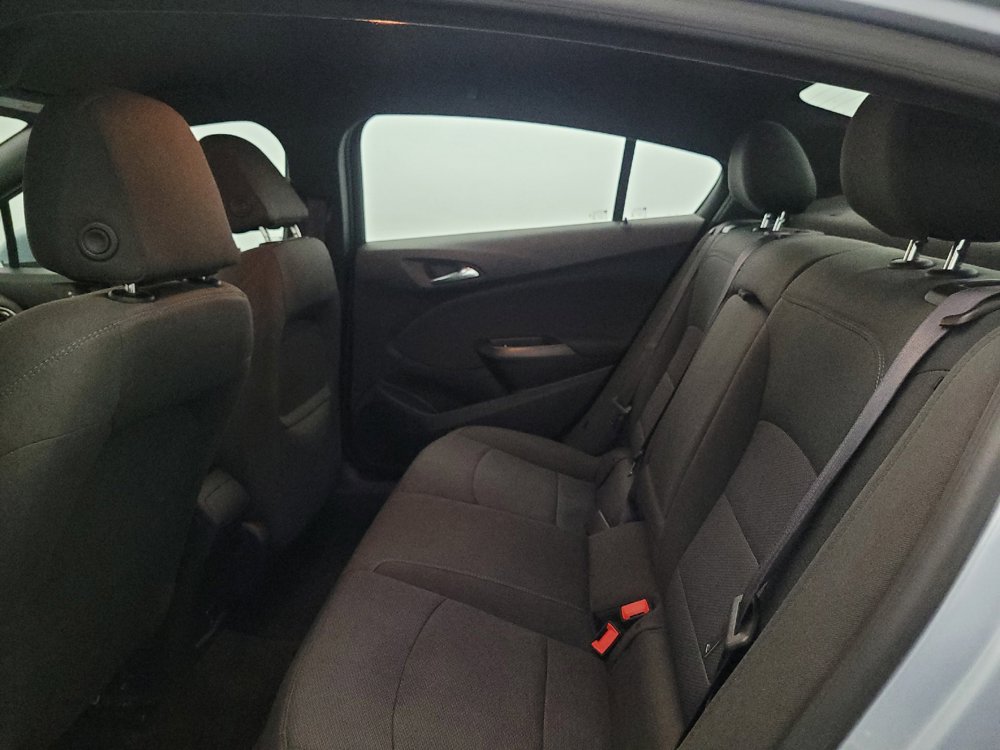 Used 2017 Chevrolet Cruze LT w/ Convenience Package FWD image 18