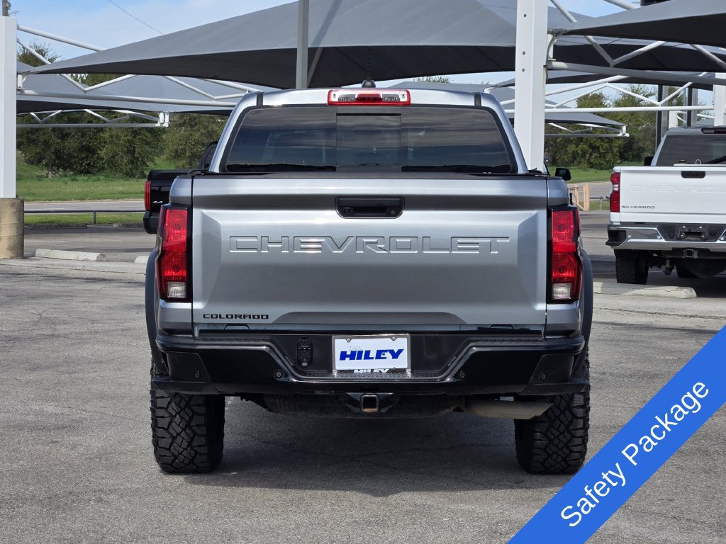 Used 2023 Chevrolet Colorado Trail Boss w/ Technology Package AWD/4WD image 7