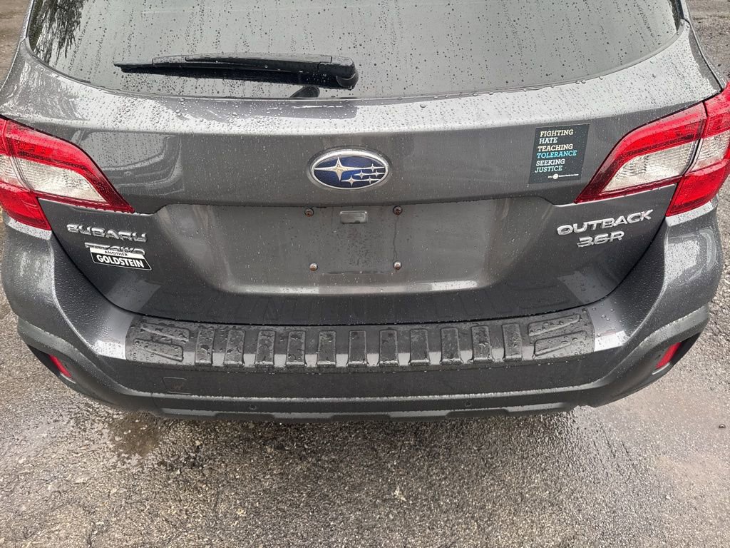 Used 2018 Subaru Outback 3.6R Limited image 9