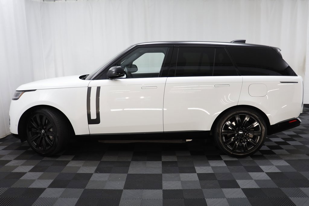 New 2025 Land Rover Range Rover SE image 6