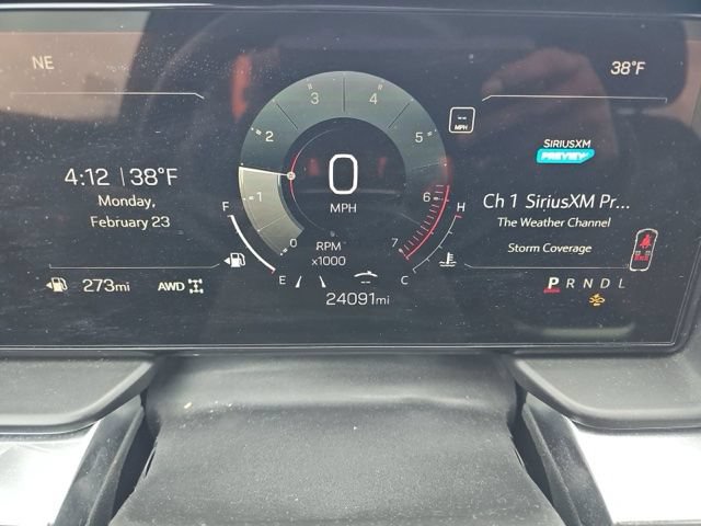 Used 2025 GMC Terrain Elevation AWD/4WD image 13
