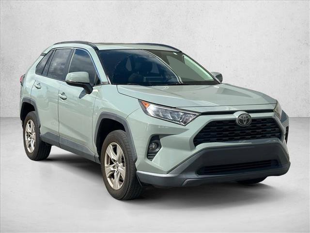 Used 2020 Toyota RAV4 XLE image 3