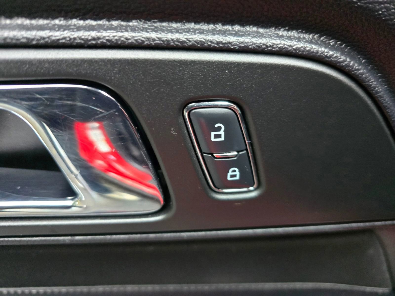 Used 2016 Ford Mustang Coupe image 19