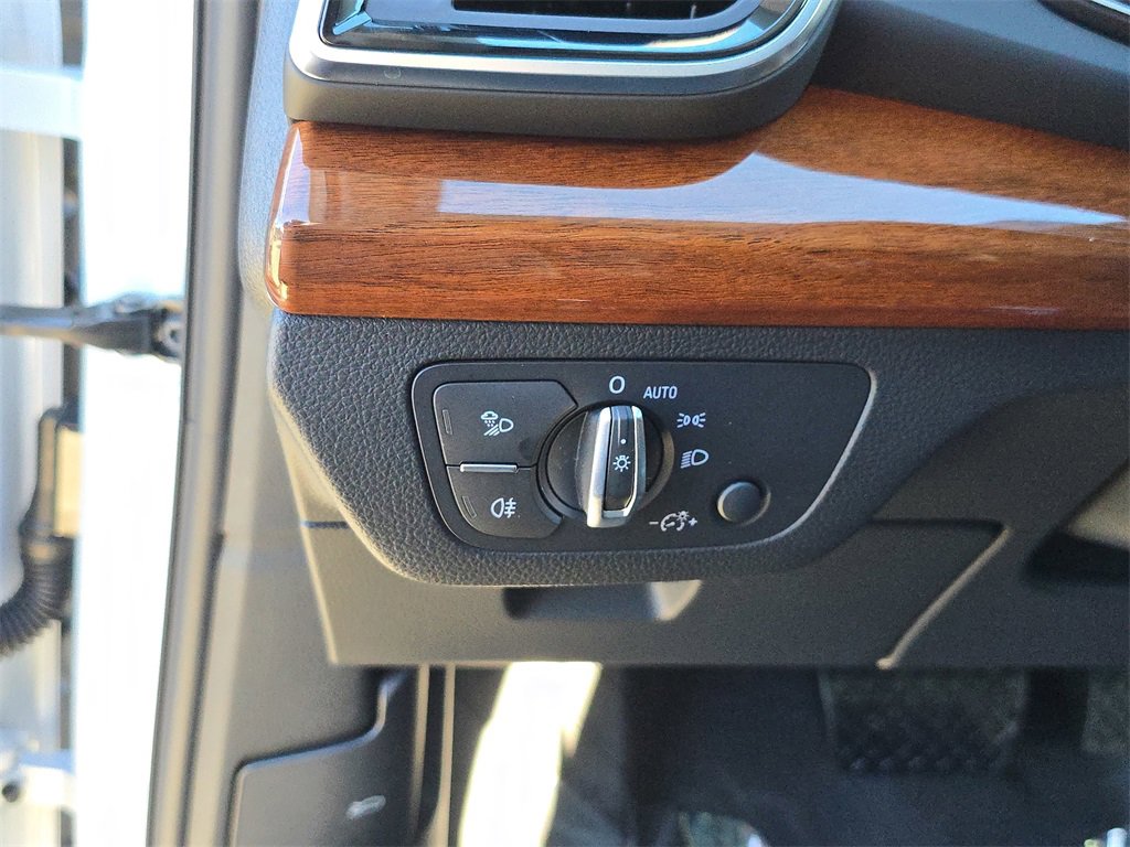 Certified 2023 Audi Q5 e Premium Plus w/ Premium Plus Package image 29