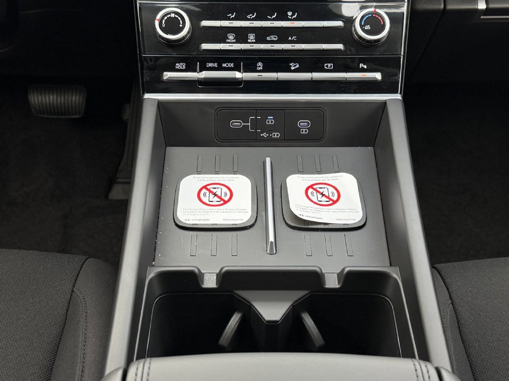 New 2026 Hyundai Santa Fe SE FWD image 17