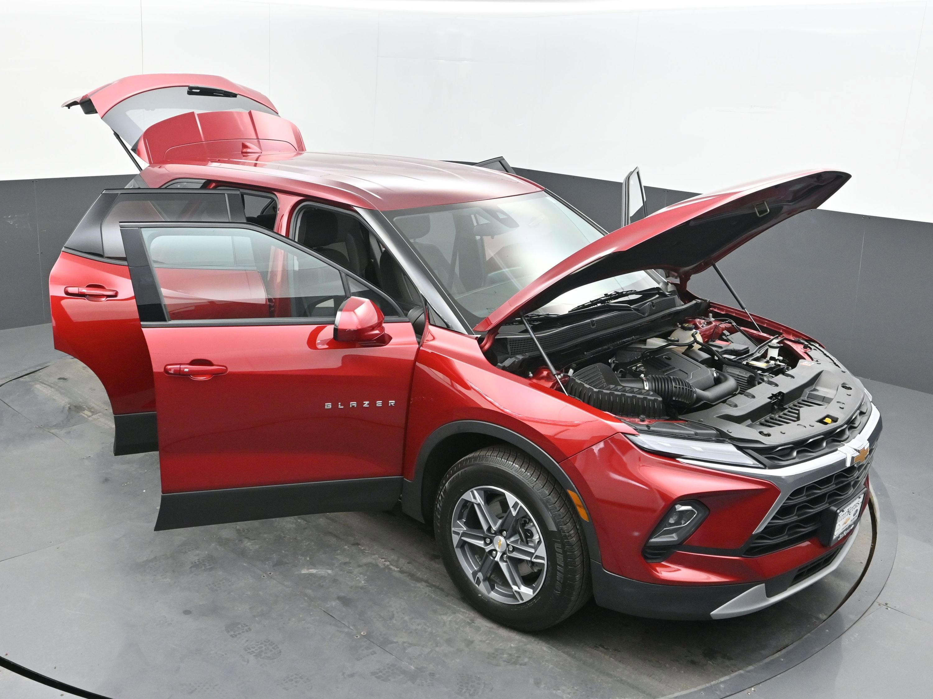 Used 2025 Chevrolet Blazer LT image 40