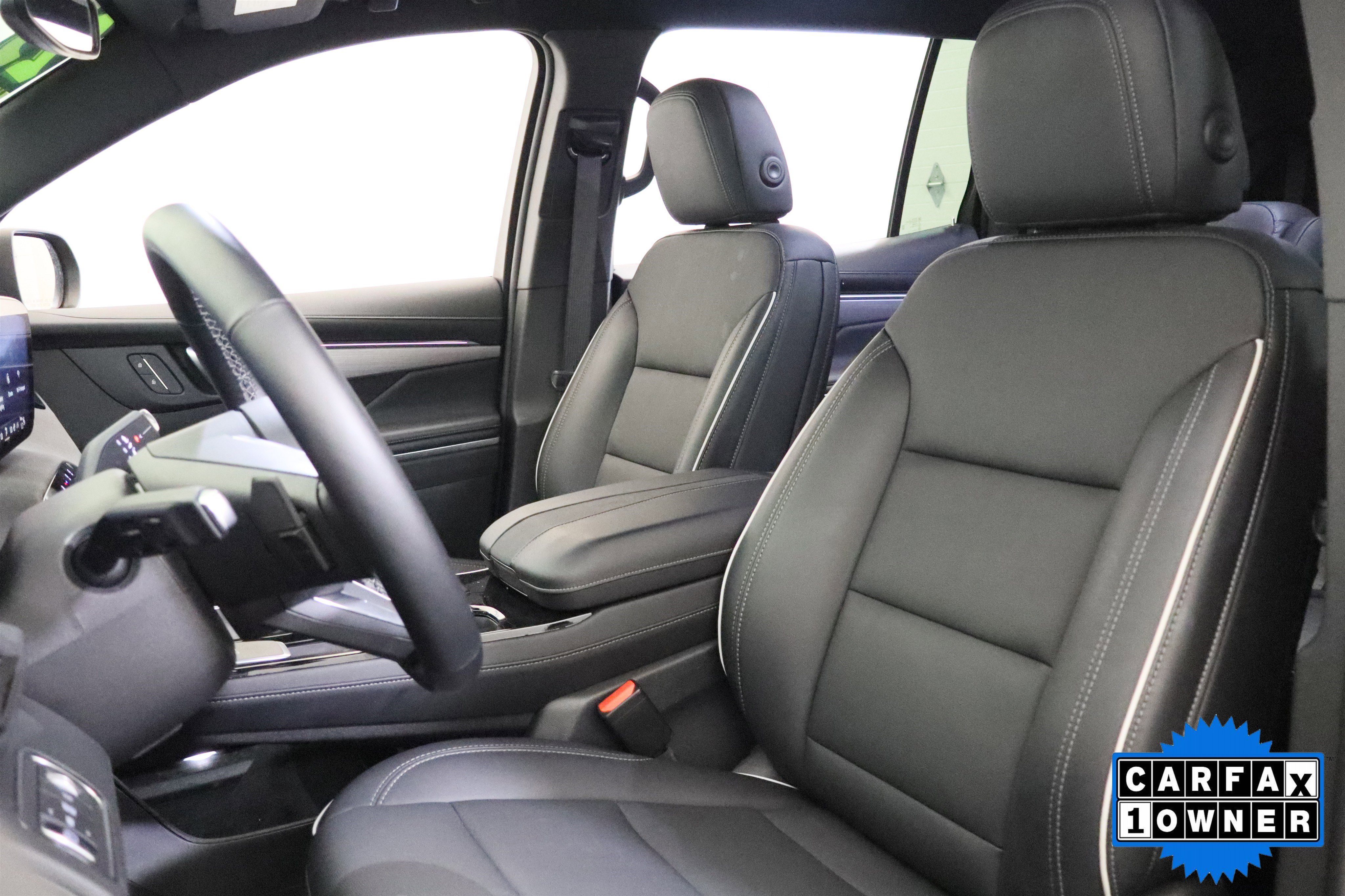 Used 2025 Buick Enclave Preferred FWD image 20