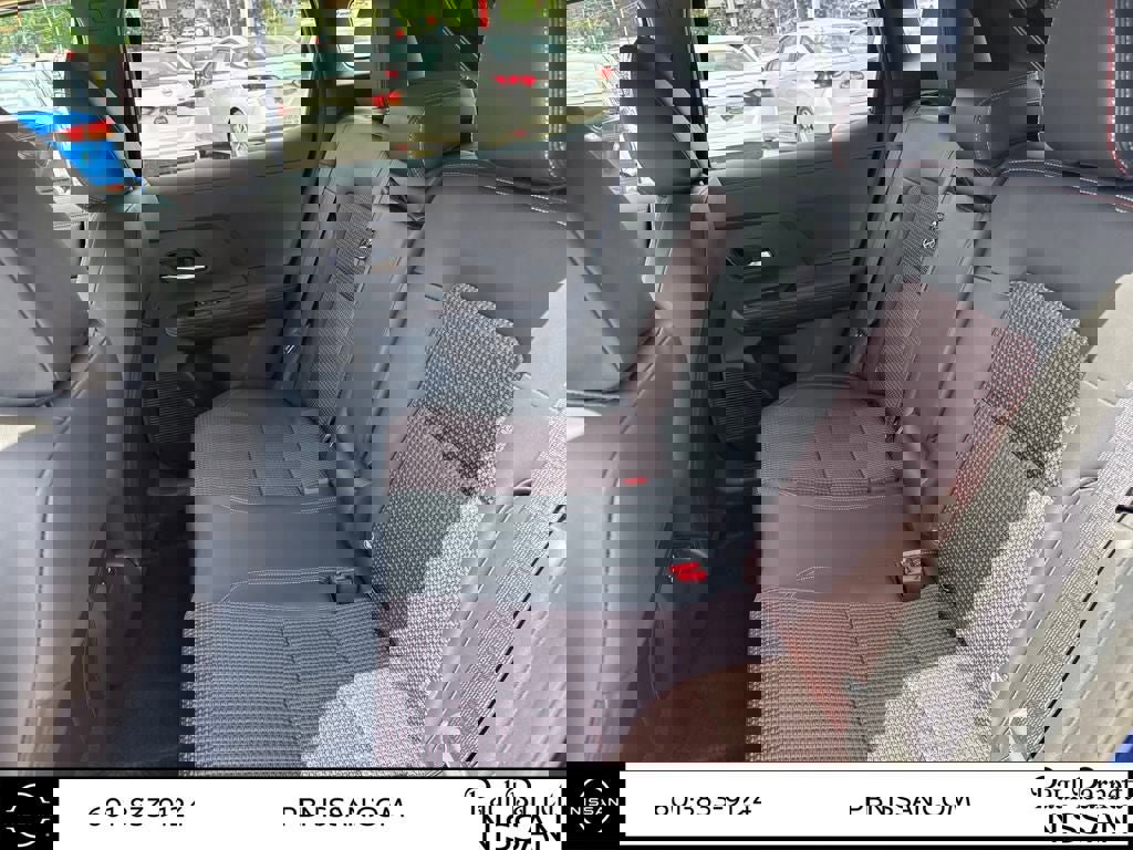 New 2025 Nissan Kicks SR image 31