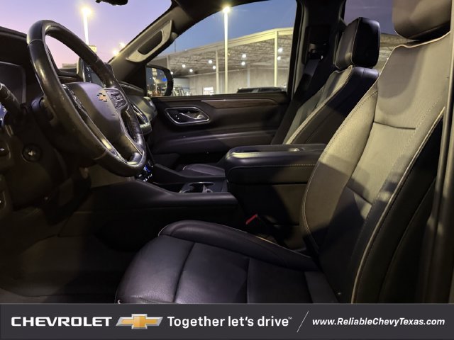 Used 2023 Chevrolet Tahoe Premier w/ Premium Package AWD/4WD image 32