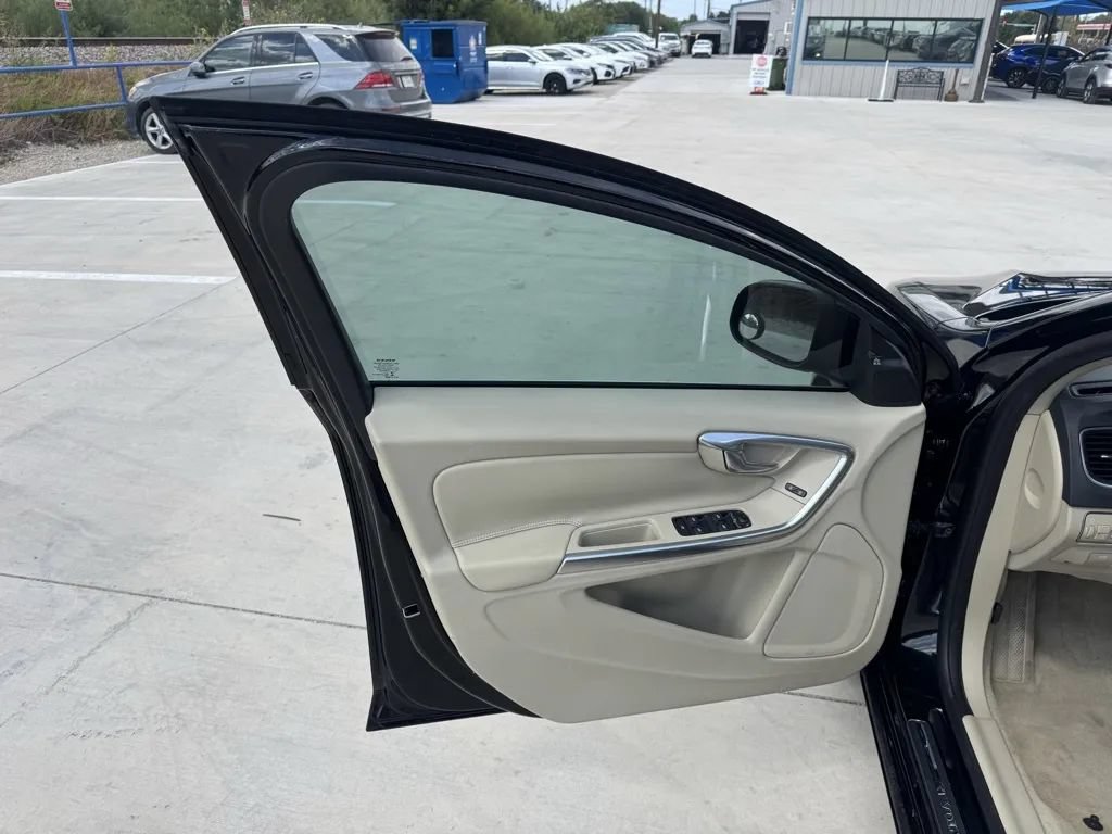 Used 2016 Volvo S60 T5 Premier w/ Convenience Package FWD image 20