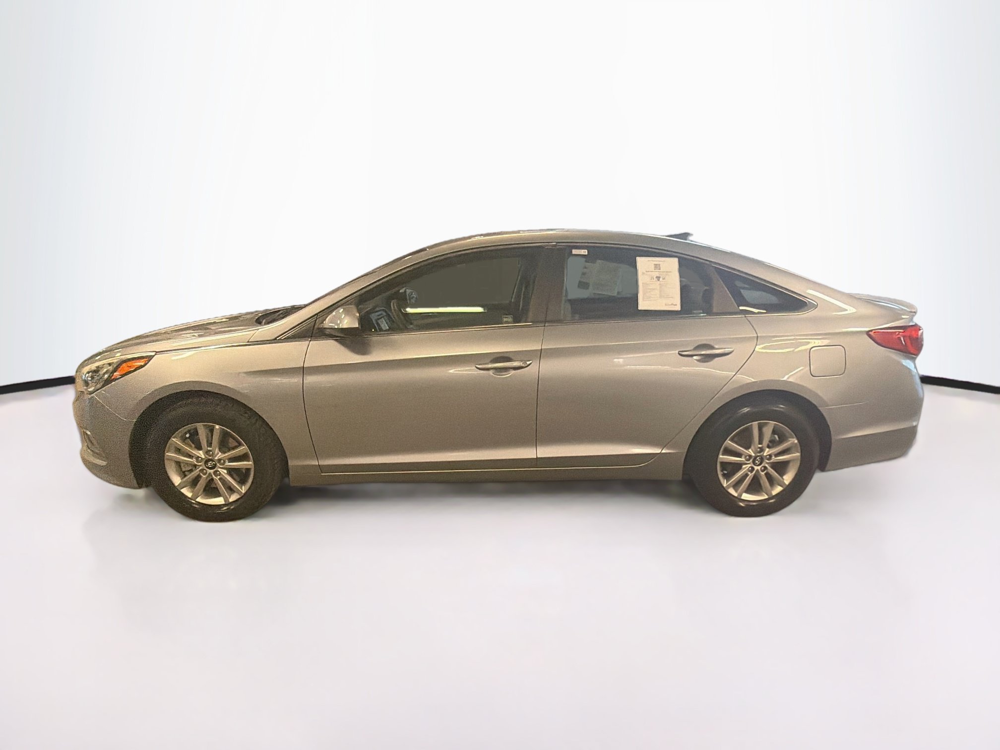 Used 2017 Hyundai Sonata SE w/ Cargo Package FWD image 4