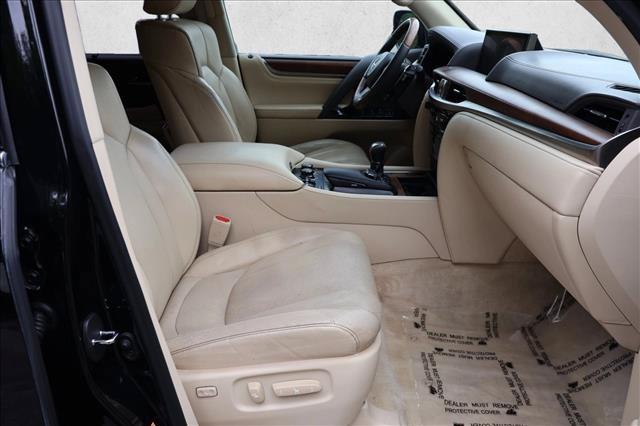 Used 2018 Lexus LX 570 4WD w/ Luxury Package image 30