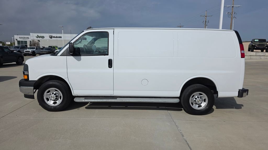 Used 2024 Chevrolet Express 2500 w/ Driver Convenience Package image 2
