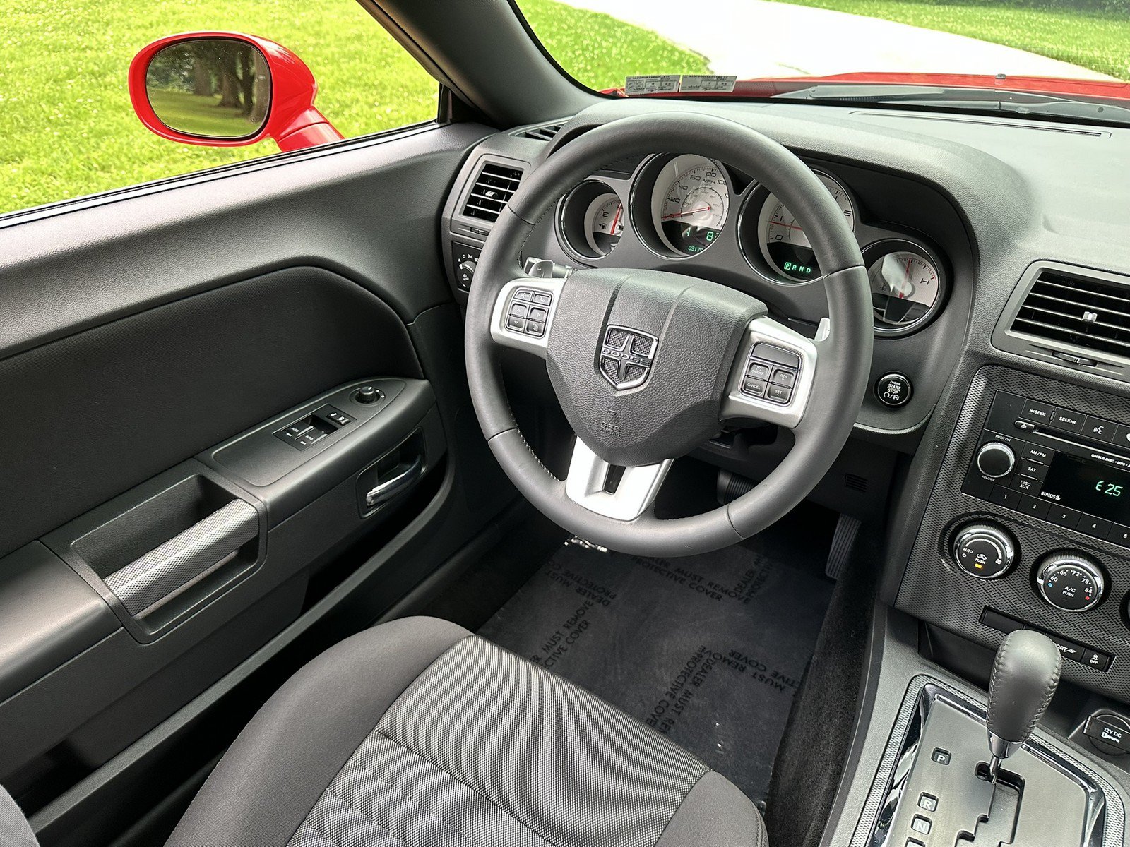 Used 2014 Dodge Challenger R/T w/ Electronics Convenience Group RWD image 13