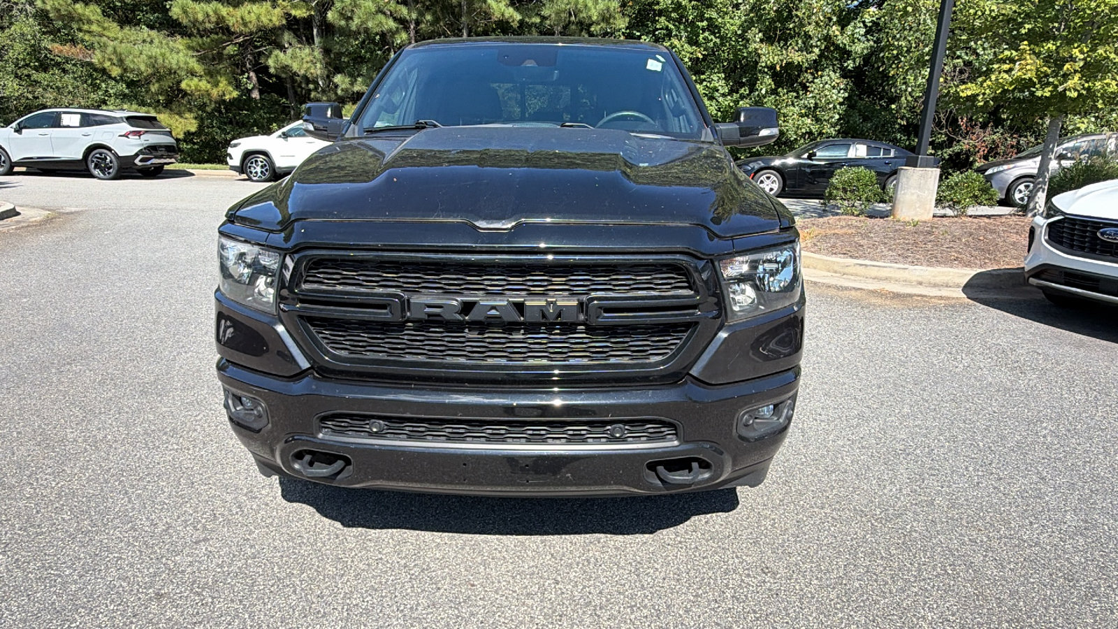 Used 2022 RAM 1500 Big Horn AWD/4WD image 3