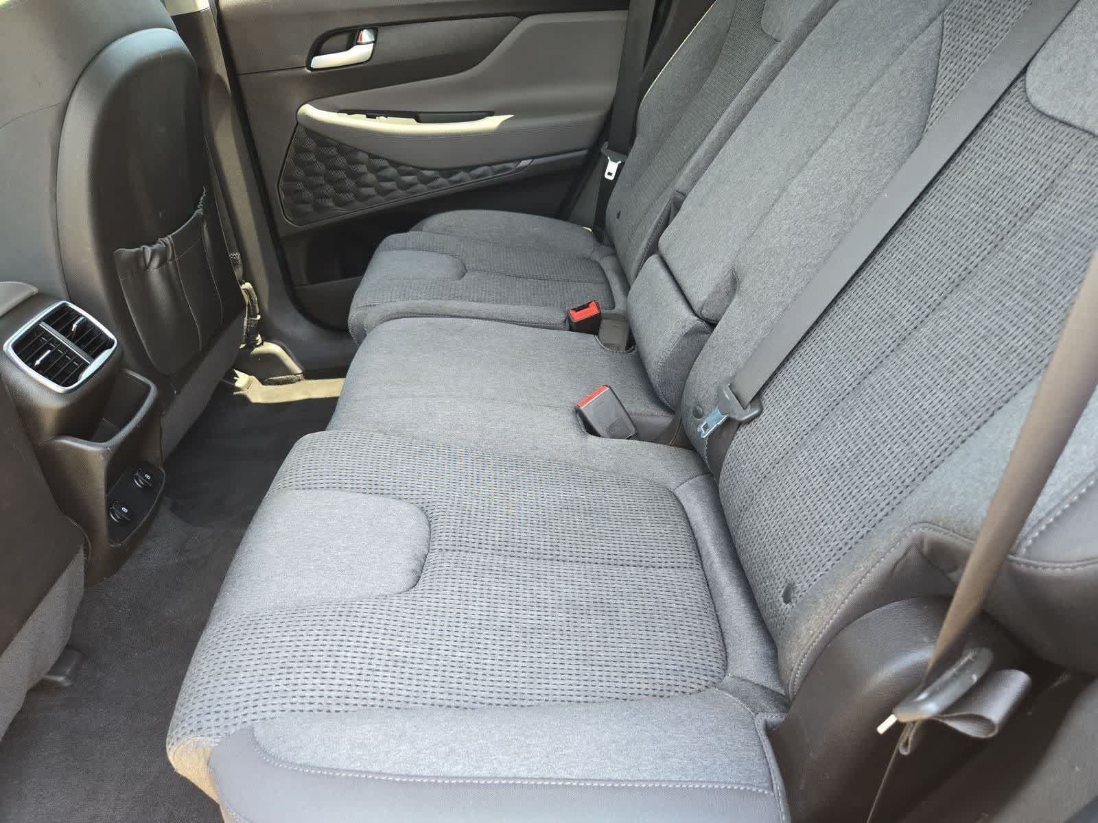 Used 2019 Hyundai Santa Fe SEL FWD image 18