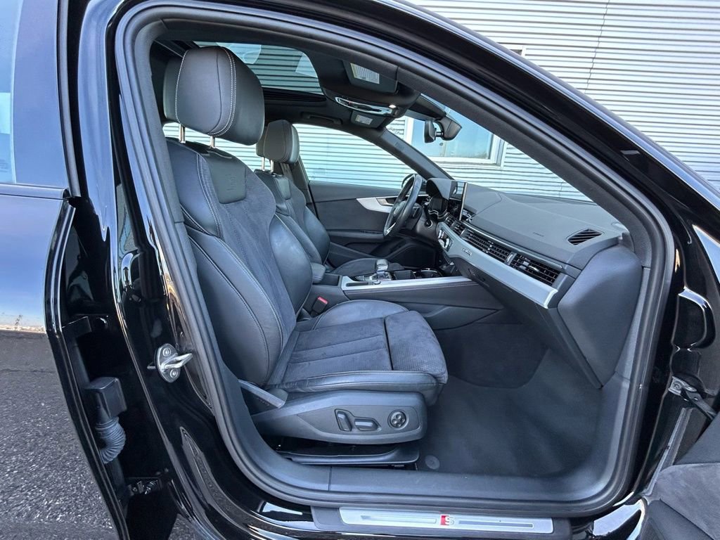 Used 2023 Audi A4 2.0T Premium Plus w/ Premium Plus Package image 50