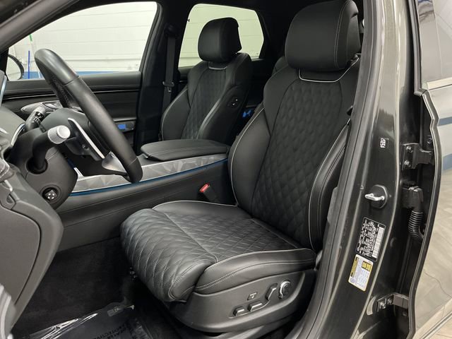 Used 2025 Genesis GV70 3.5T Sport w/ Sport Advanced Package image 4