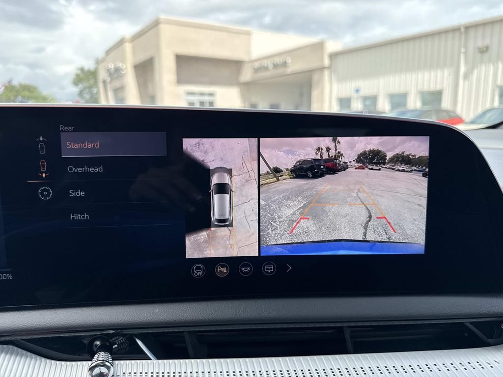 New 2025 Cadillac Optiq Luxury 2 AWD/4WD image 24