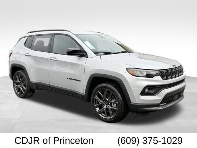 New 2026 Jeep Compass Latitude w/ Sun and Sound Group AWD/4WD 360° Tour