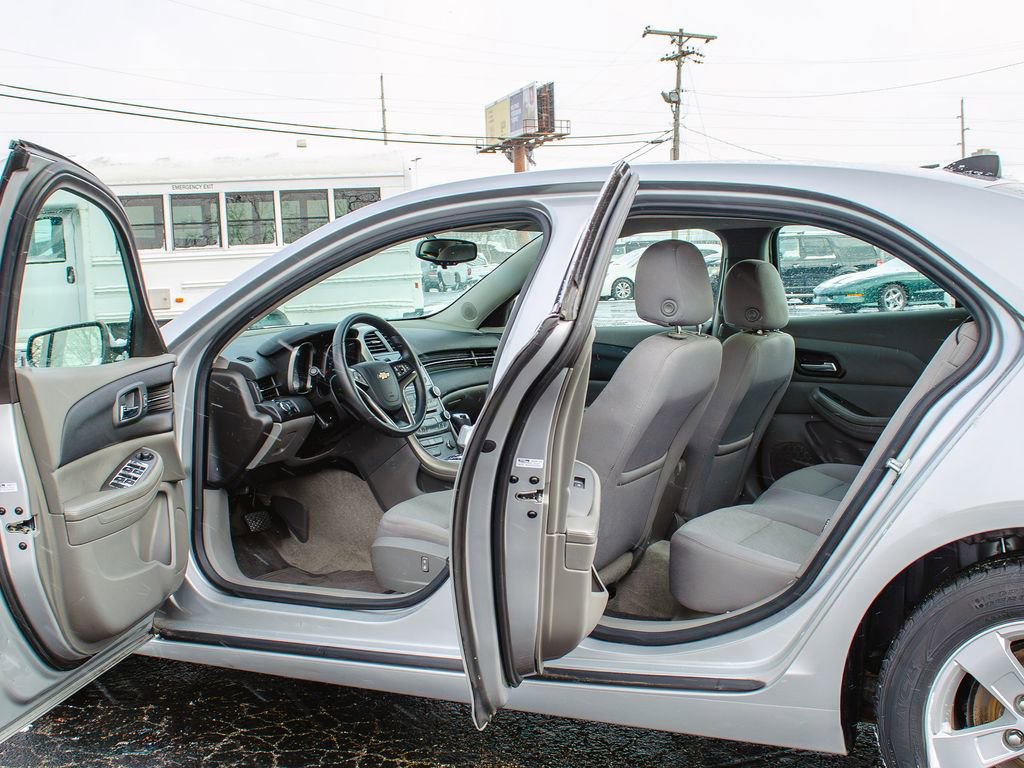 Used 2013 Chevrolet Malibu LS w/ Protection Package image 6
