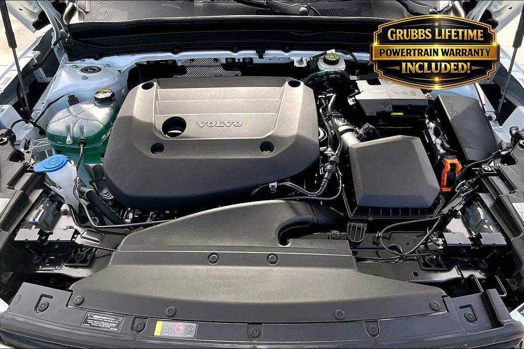 New 2026 Volvo XC40 B4 Plus w/ Protection Package Premier FWD image 24