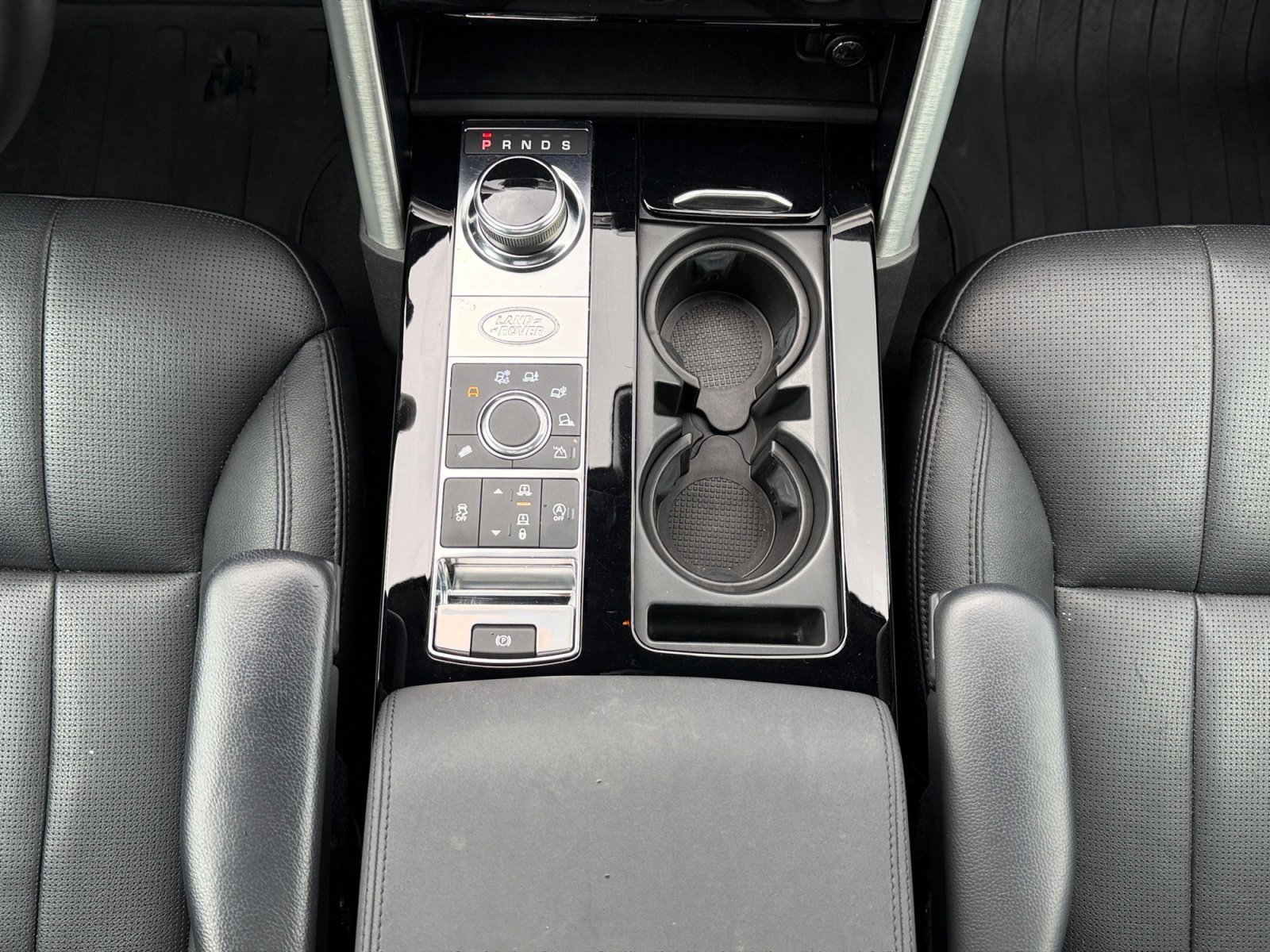 Used 2019 Land Rover Discovery HSE AWD/4WD image 15