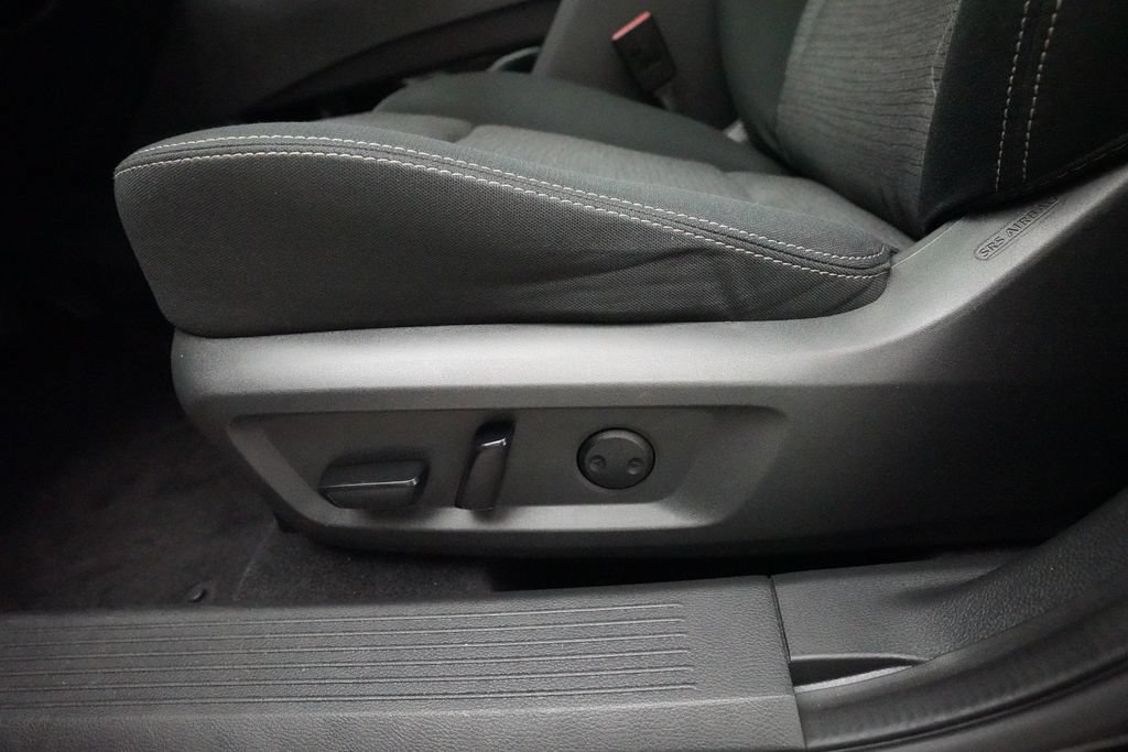 Used 2021 Nissan Rogue SV AWD/4WD image 28
