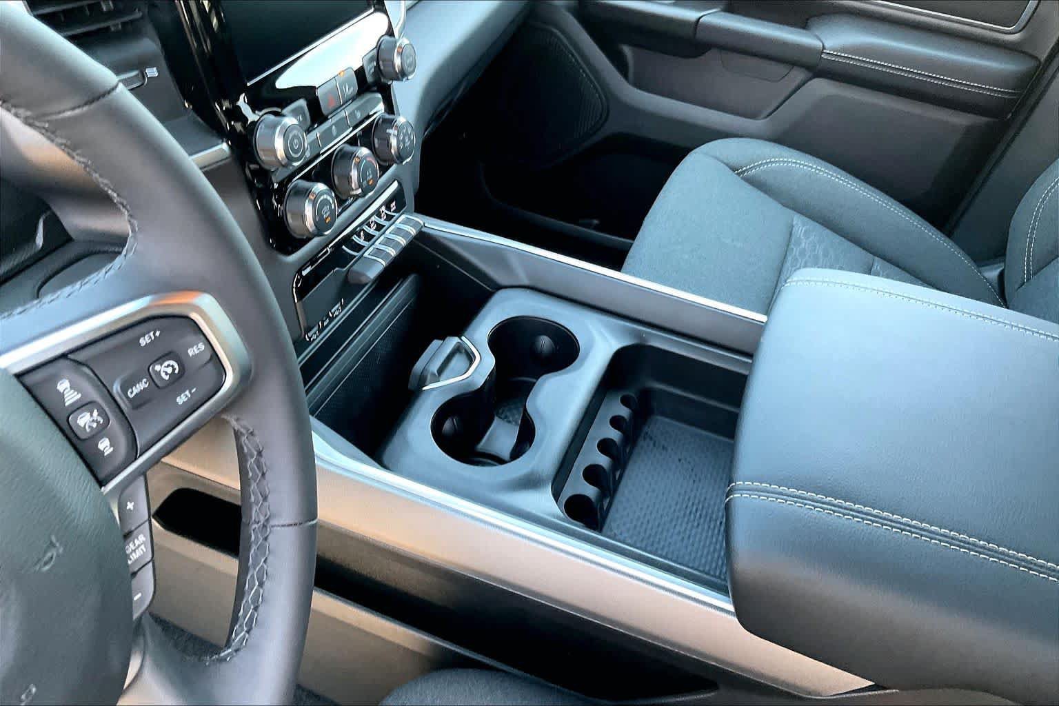 New 2027 RAM 1500 Big Horn w/ Night Edition AWD/4WD image 7