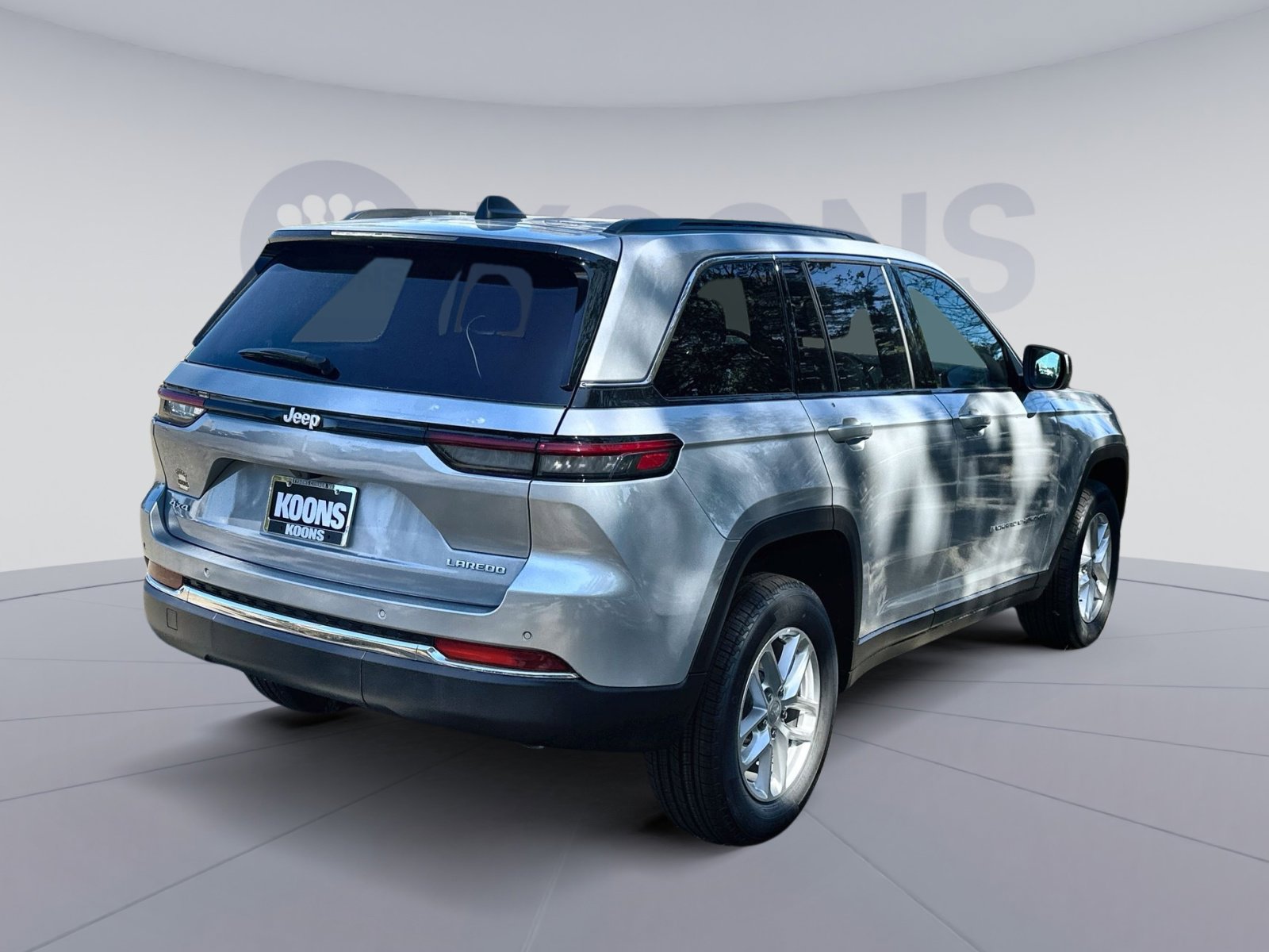 New 2025 Jeep Grand Cherokee Laredo w/ Luxury Tech Group I image 7