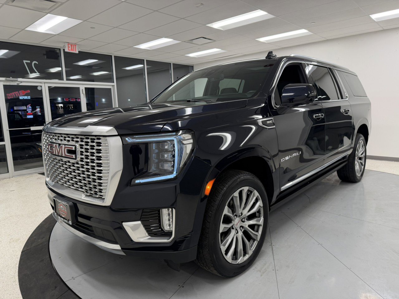 Used 2021 GMC Yukon XL Denali image 82