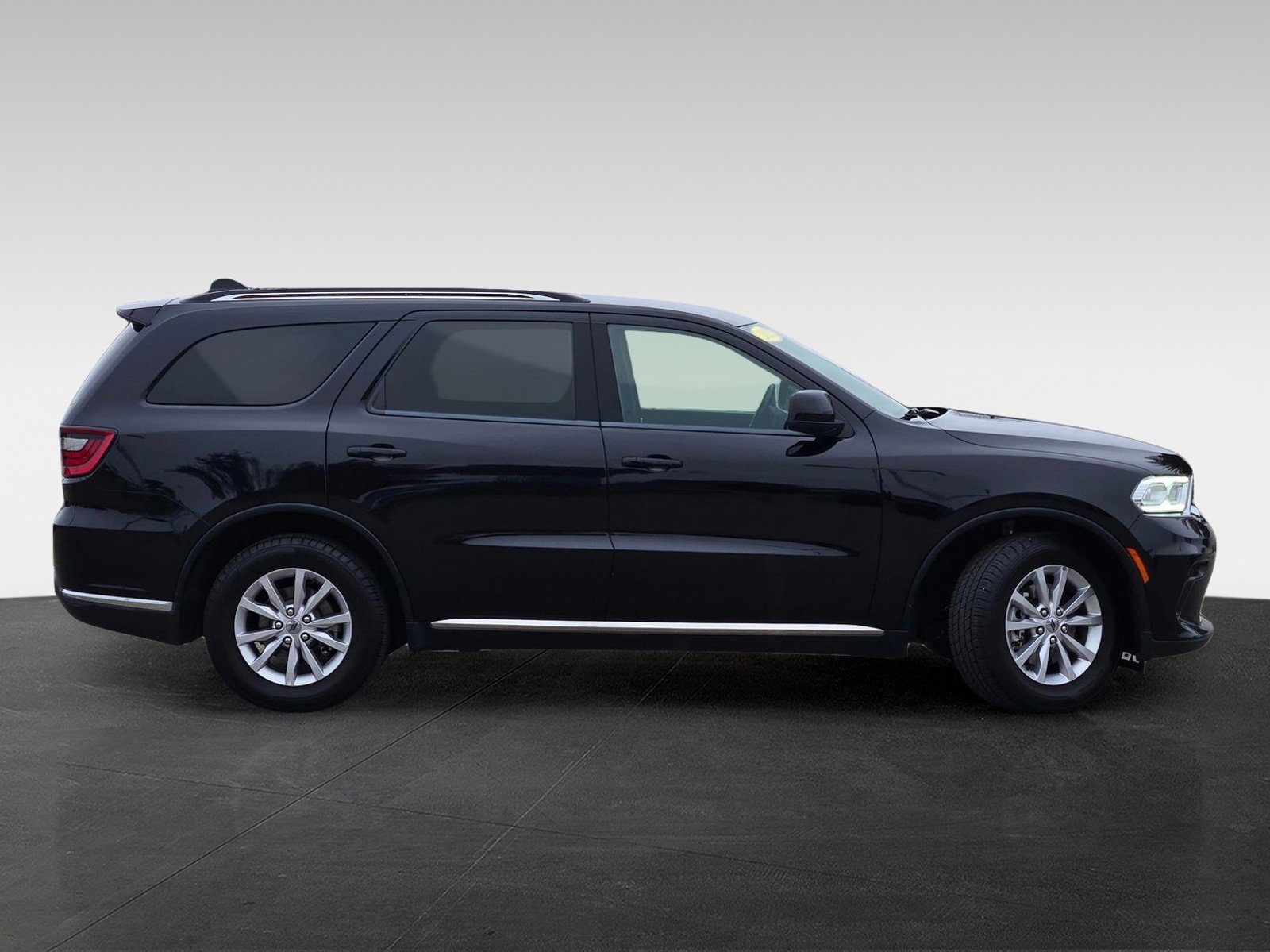 Used 2023 Dodge Durango SXT Launch Edition image 4