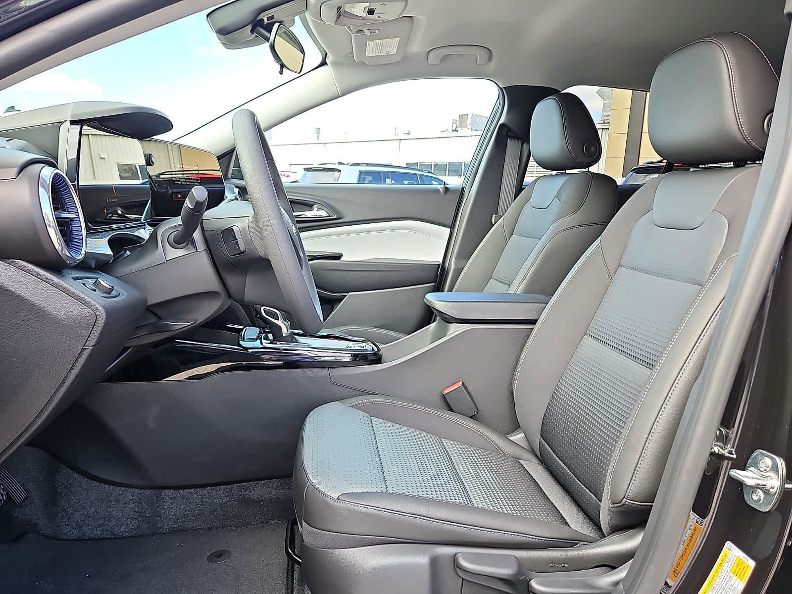 New 2026 Chevrolet Trax LT FWD image 11
