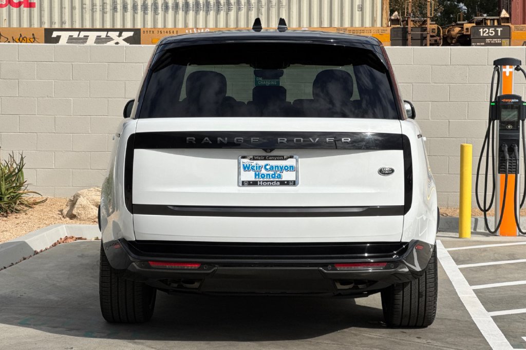 Used 2023 Land Rover Range Rover SE AWD/4WD image 11
