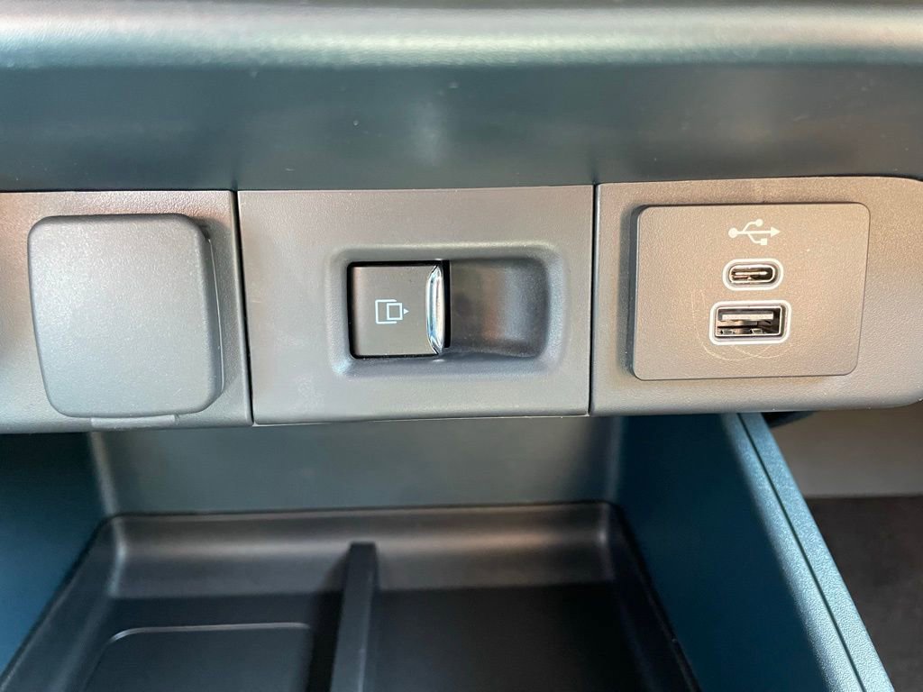 New 2026 Ford Maverick Lariat w/ 4K Tow Package image 14