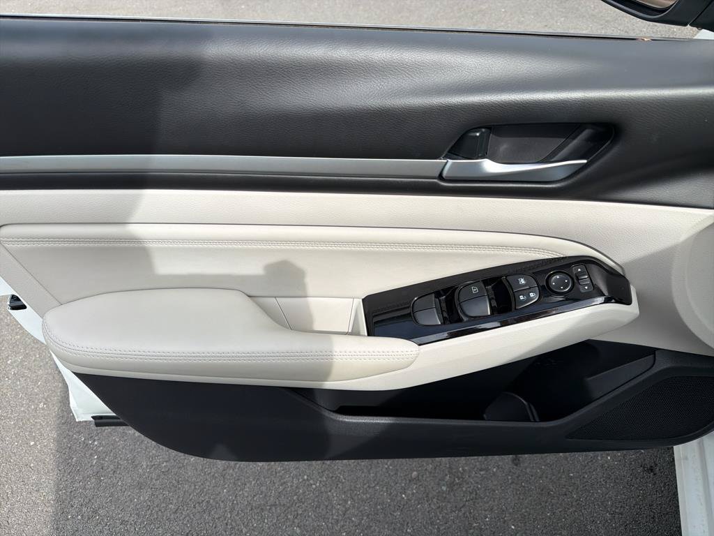 Used 2021 Nissan Altima 2.5 SV AWD/4WD image 21
