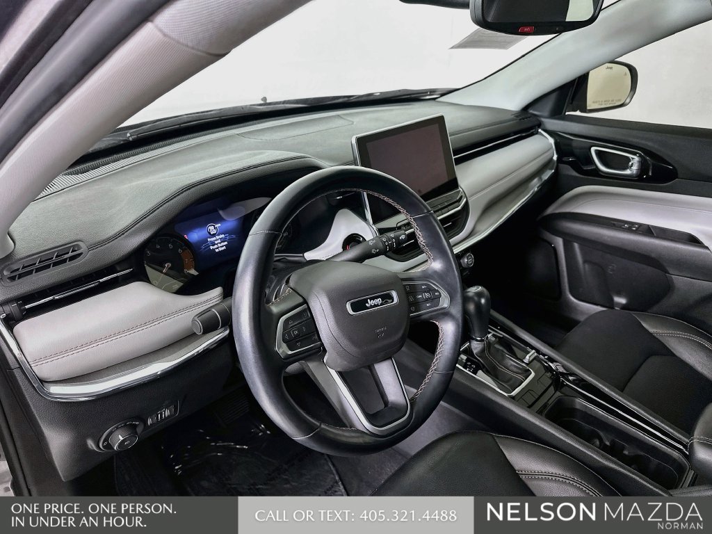 Used 2022 Jeep Compass Limited AWD/4WD image 10
