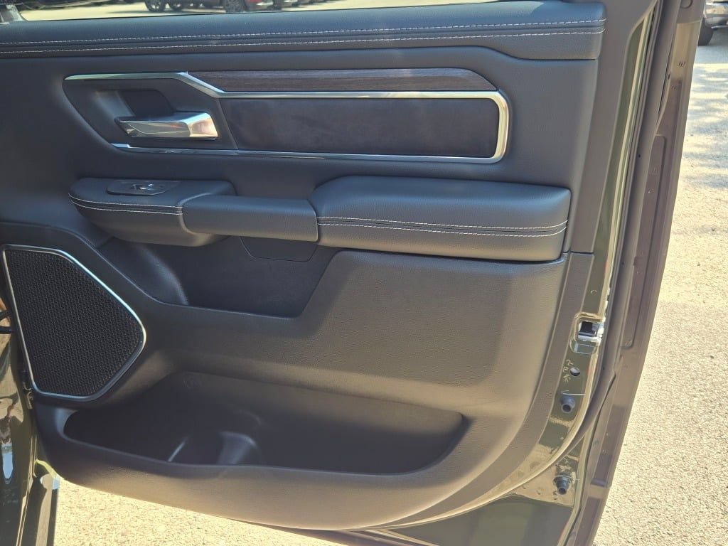 New 2027 RAM 1500 Laramie w/ Night Edition AWD/4WD image 14