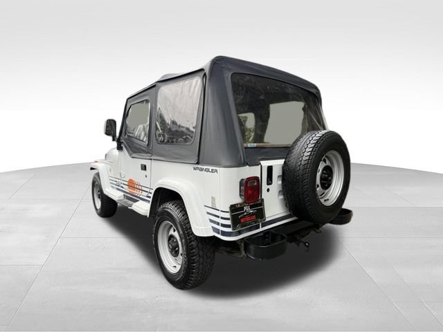 Used 1992 Jeep Wrangler Islander AWD/4WD image 3
