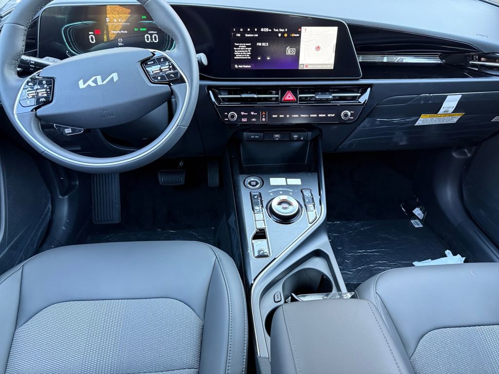 New 2025 Kia Niro EX w/ EX Cold Weather Package image 10
