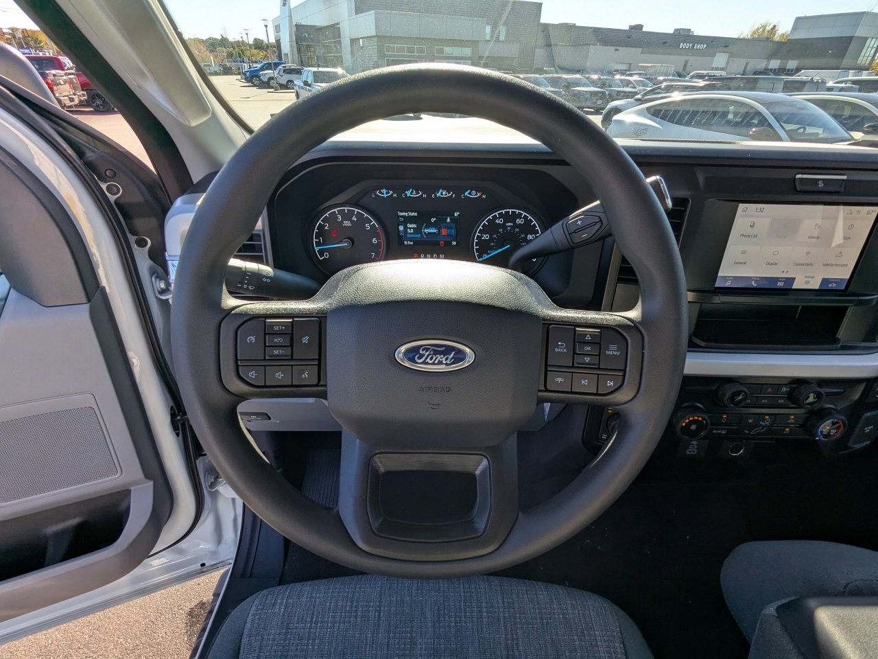 New 2025 Ford F350 XLT w/ FX4 Off-Road Package image 17