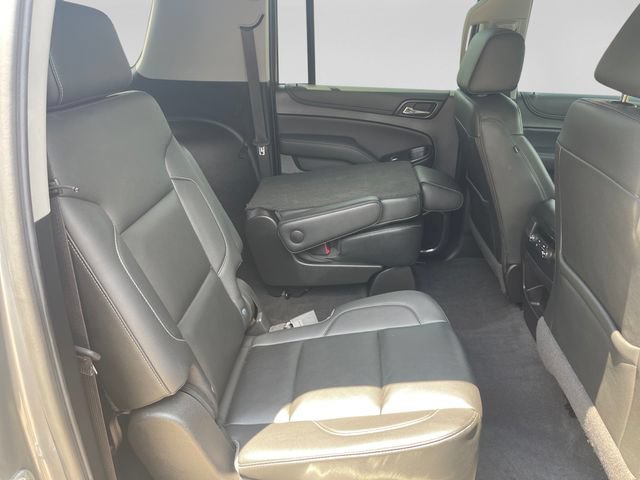 Used 2020 Chevrolet Suburban LT w/ Luxury Package AWD/4WD image 14