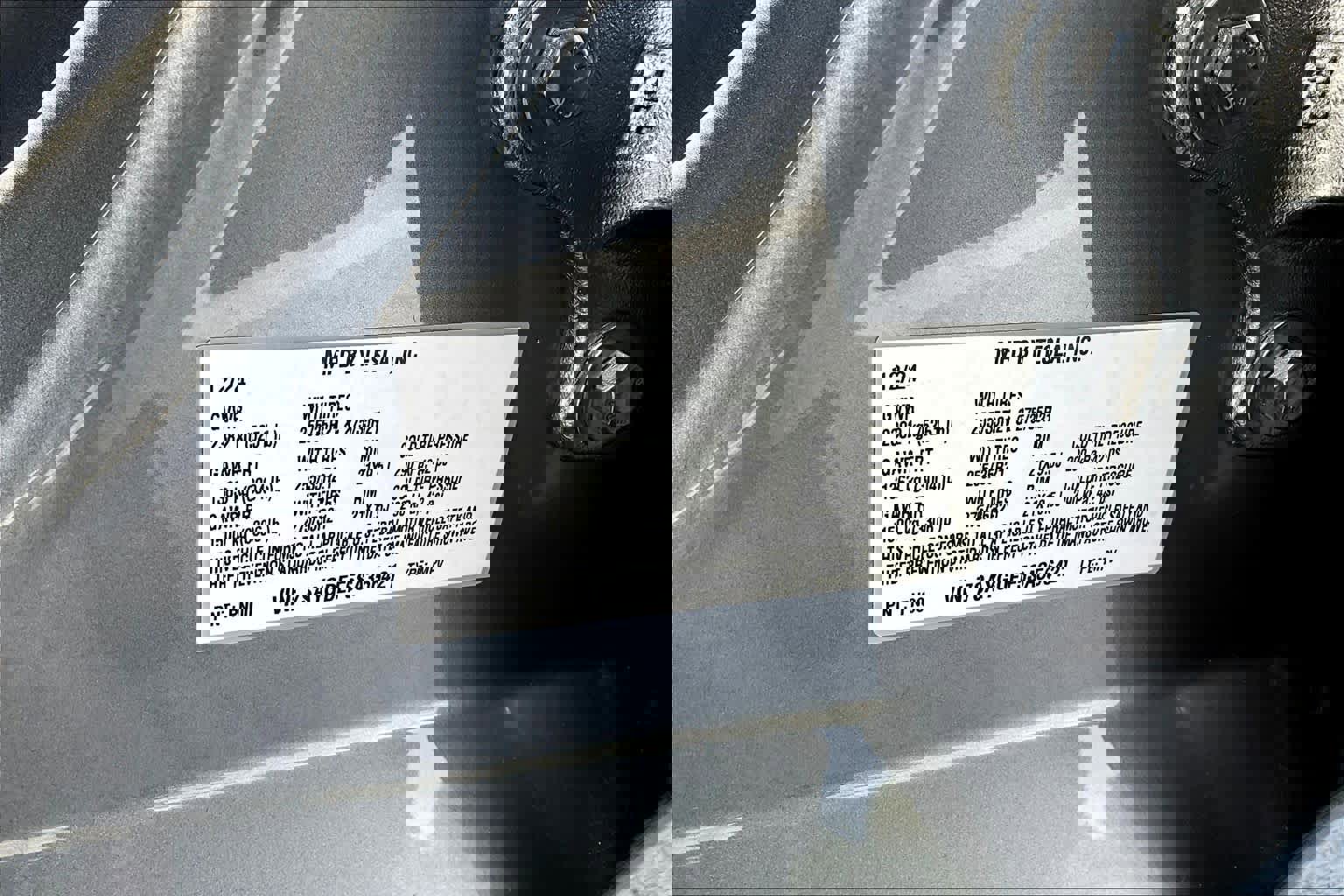 Used 2025 Tesla Model Y Performance image 30