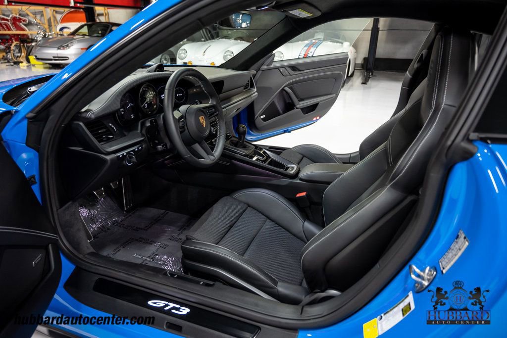 Used 2022 Porsche 911 GT3 image 18