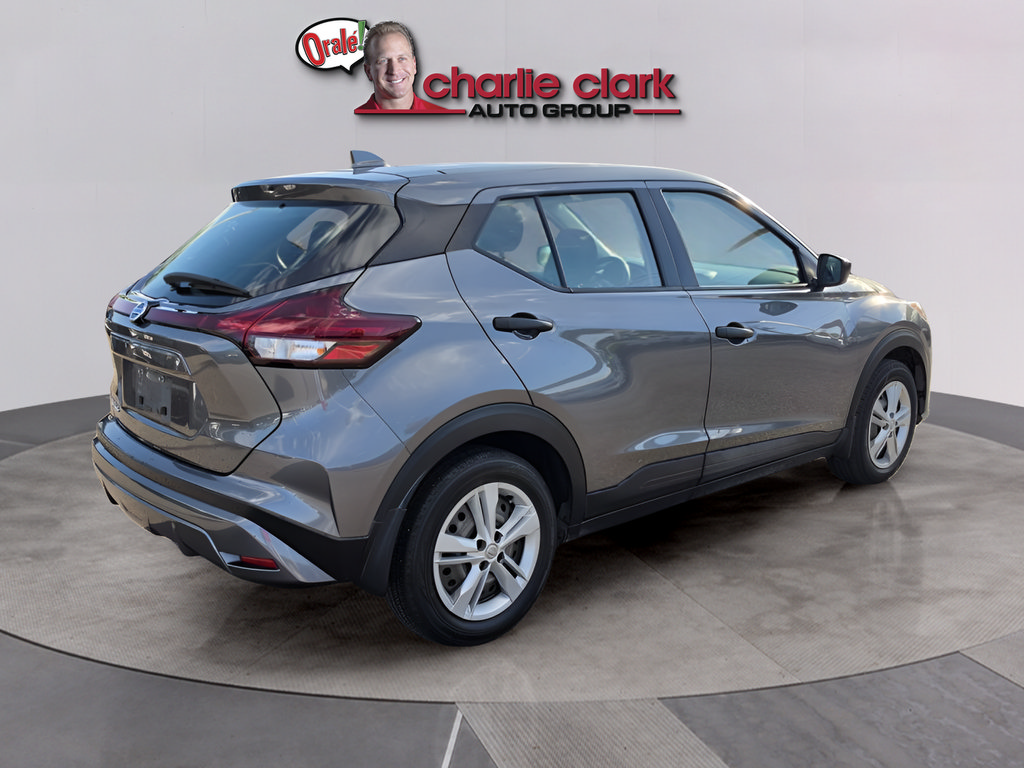 Used 2021 Nissan Kicks S FWD image 7