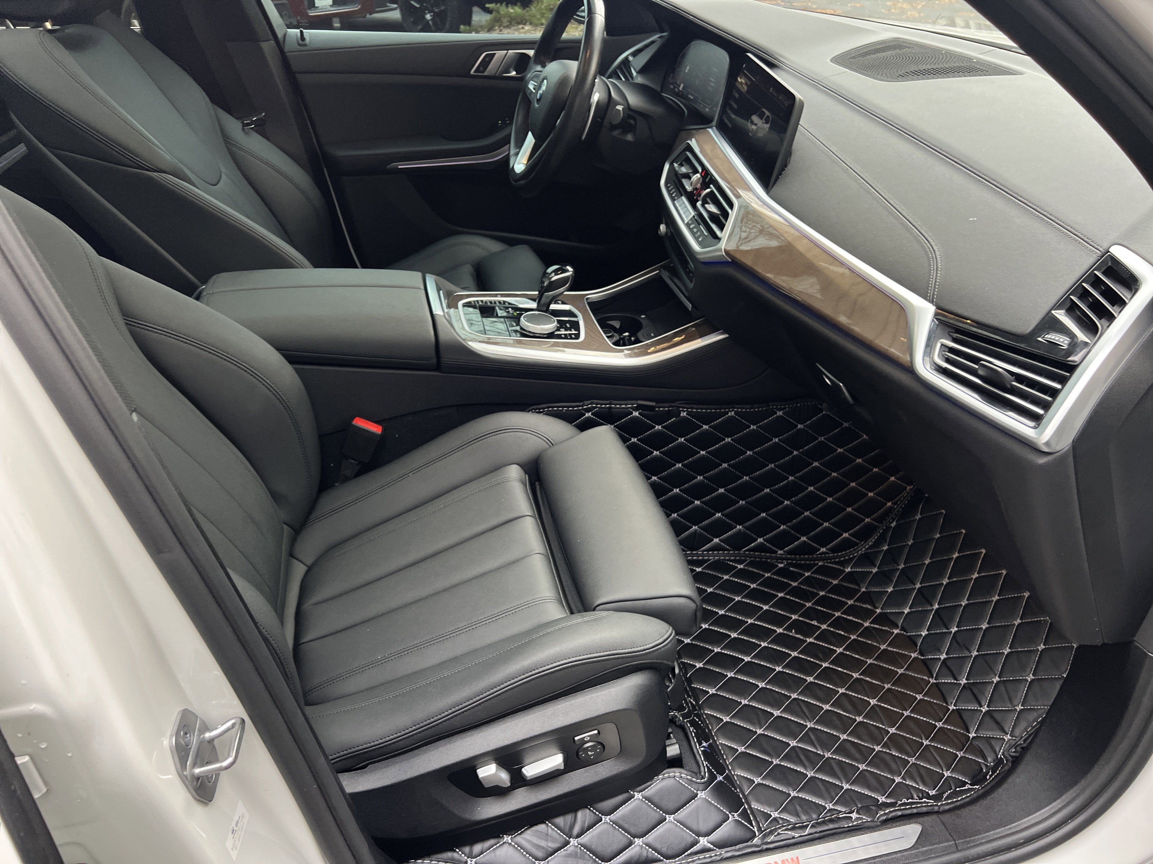 Used 2021 BMW X5 sDrive40i w/ Convenience Package image 14